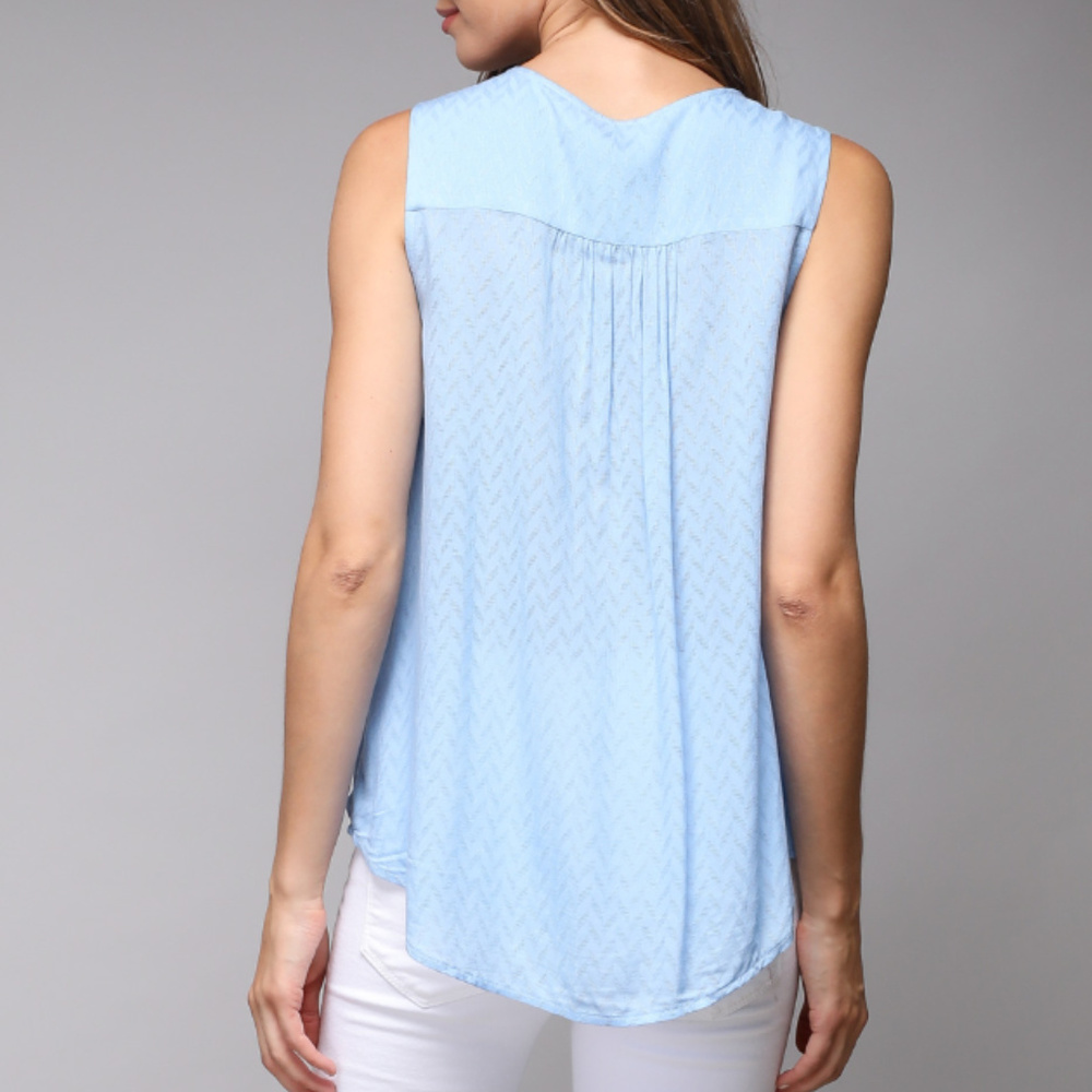 ⭐️ Do+Be - Lt. Blue Top - Picture 3 of 6